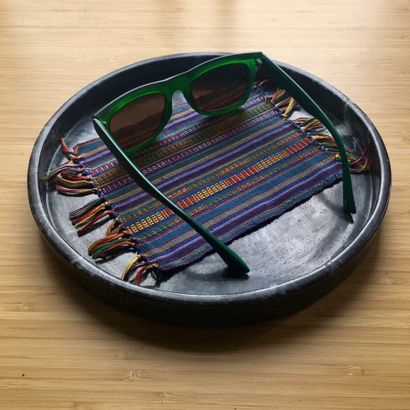 🟣 2/$10 Lot of 3 Sunglasses - Green, Blue, Purple - Picture 13 of 15